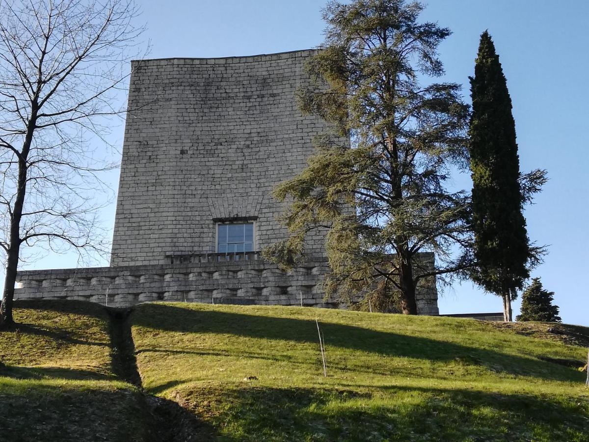 Borgo Barucchella Hotel Sant'Andra Exterior photo